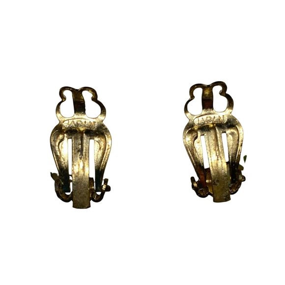 Vintage Gorgeous Lime Green Hand Made Wire Beaded Clip on Earrings signed Japan - Picture 2 of 5